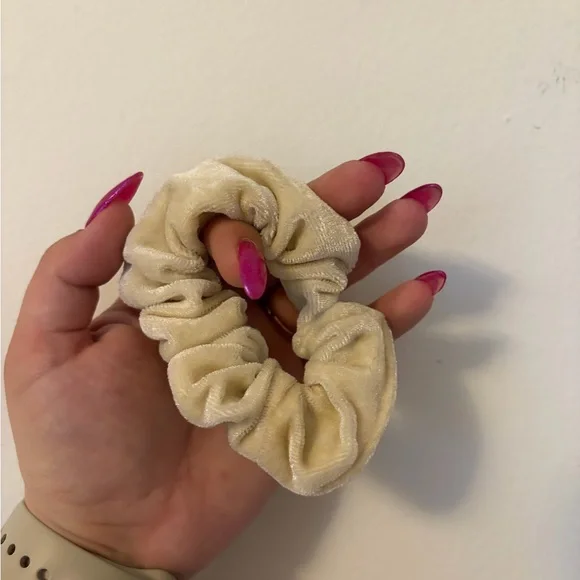 Scrunchie Bundle - Picture 5 of 12